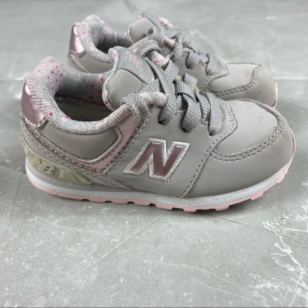 New Balance 574 Neonato Toddler size 6